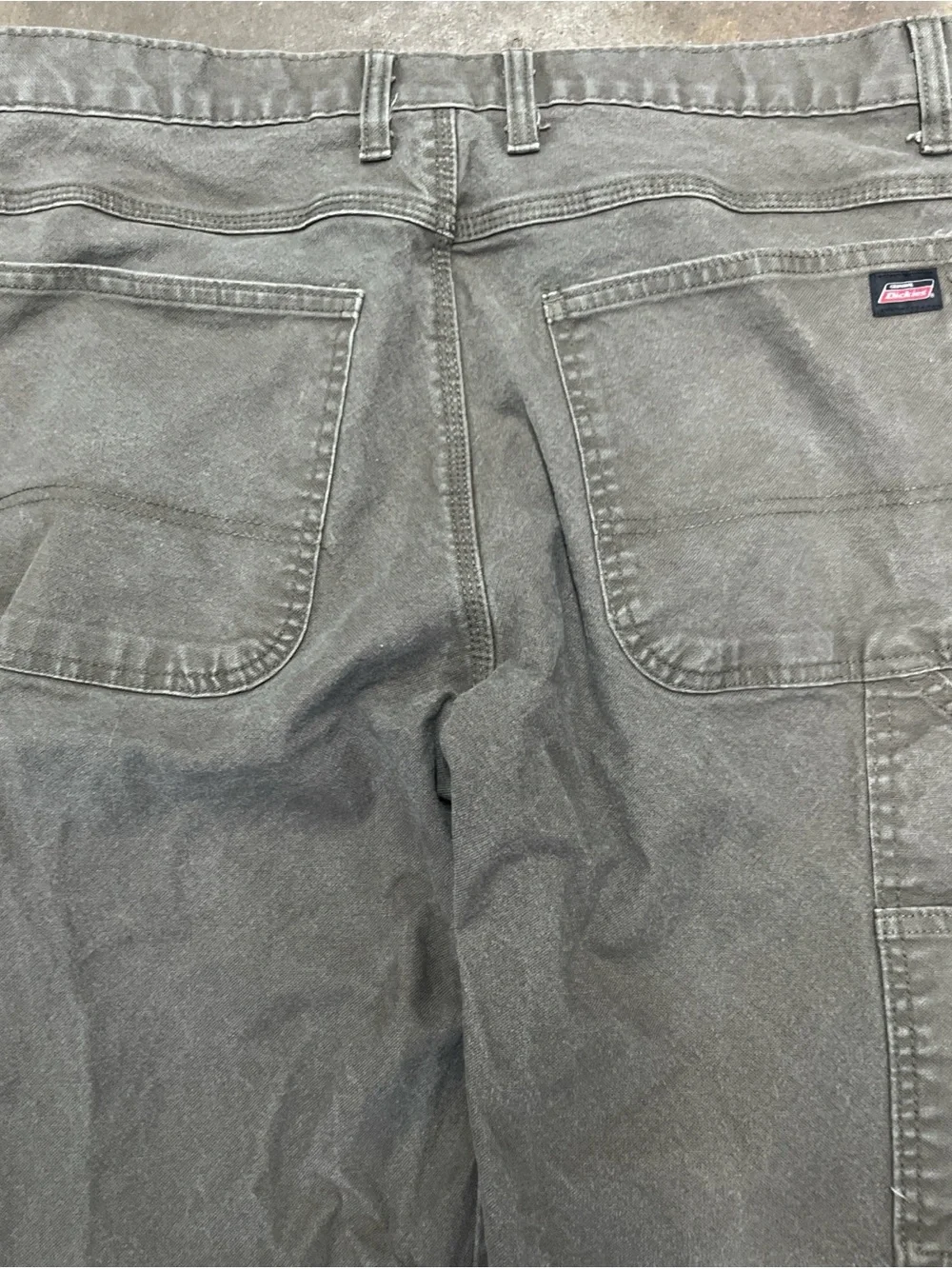 Dickies Carpenter Pants Men’s 34 x 32 Olive Faded Durable Heavyweight Workwear - Picture 3 of 4
